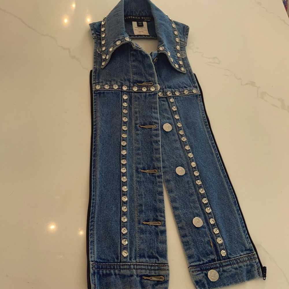 Veronica Beard denim and diamond Dickey 💙